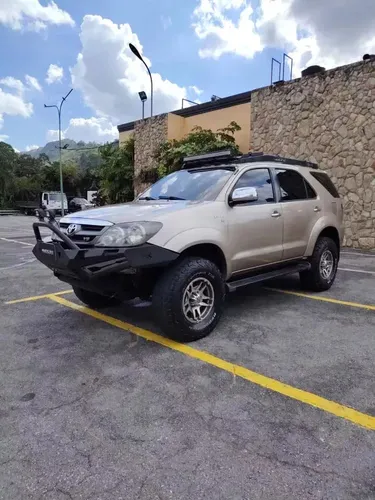 Toyota Fortuner Sr5