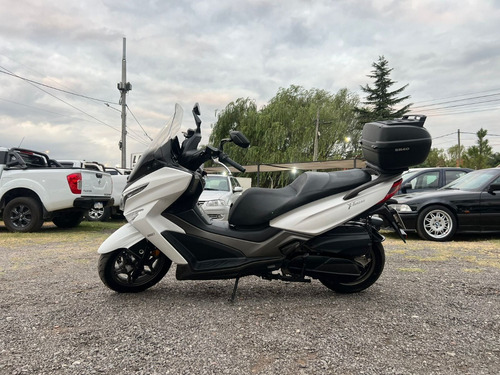 Imagen 6 de 17 de Kymco 250 Xtown