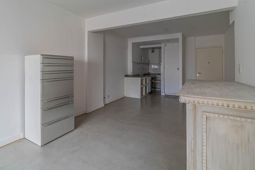 Monoambiente Refaccionado En Venta En La Calle San Luis 2800