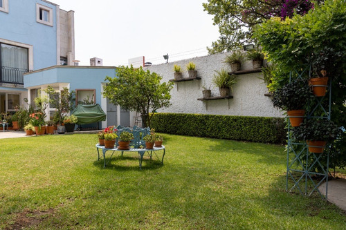 Imagen 26 de 30 de Residencia En Venta Con Acabados De Lujo & Jardín