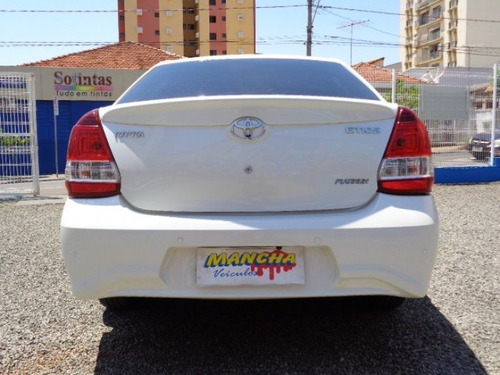 Etios Sedán 1.5 Platinum Sedan 16v Flex 4p Automático