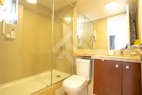 Departamento En Venta De 2 Dorm. En Las Condes