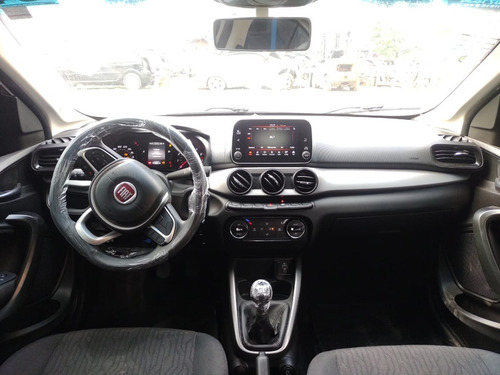 Imagem 8 de 12 de Fiat Cronos 1.3 2019/2020 Flex