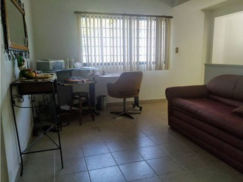 Casa Acogedora De Dos Niveles Urb Picott San Antonio De Los Altos