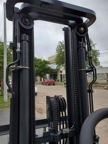 Montacargas Liugong 2.5 Toneladas 0km 2021 C/ Desplazador