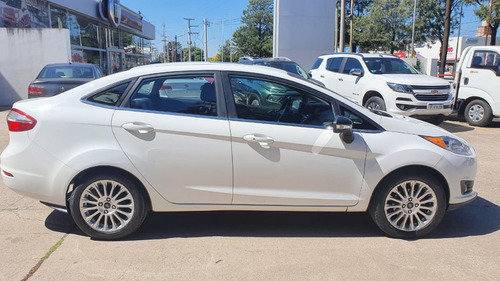 Ford Fiesta Kinetic Design 1.6 4p Titanium Powershift 2017