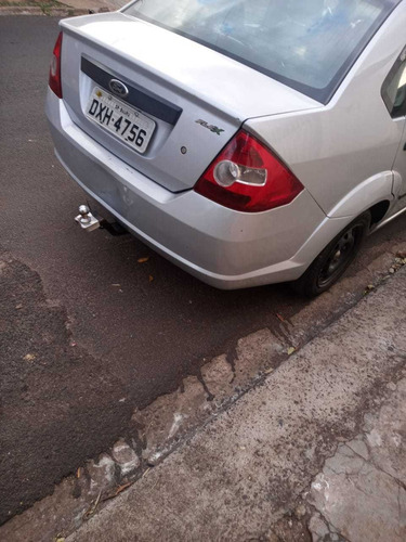 Imagem 3 de 3 de Ford Fiesta 2008 1.0 Flex 5p