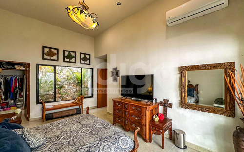 Casa De Una Planta En Venta En Mérida Modelo Deco En Privada Canaria, Conkal