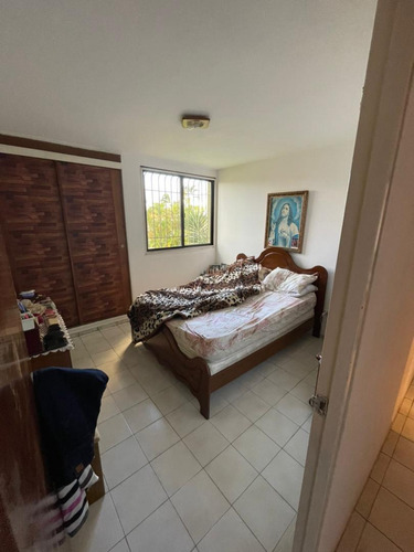 Imagen 10 de 16 de Apartamento En La Urb. La Rosaleda. San Antonio De Los Altos