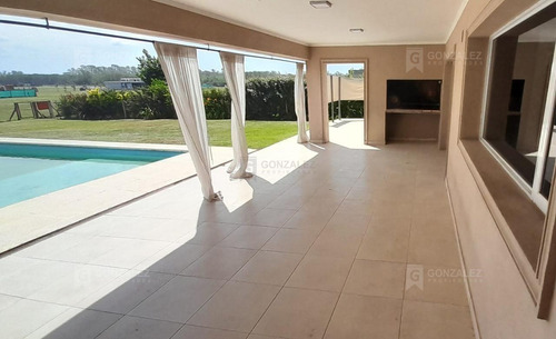 Casa Chalet En Venta En La Concepcion, Luján, G.b.a. Zona Oeste