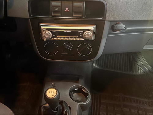 Imagem 7 de 9 de Volkswagen Gol 2006 1.0 Plus Total Flex 4p