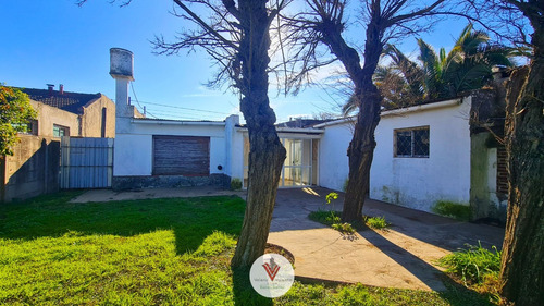 Hermosa Casa En Venta | 2 Dormitorios | 1 Baño | Sobre Avenida | Gral. Belgrano. Bs.as.