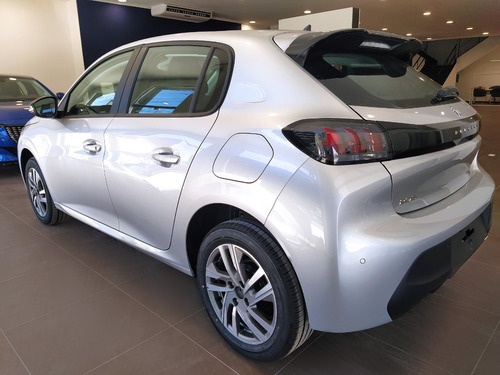 Peugeot 208 Feline