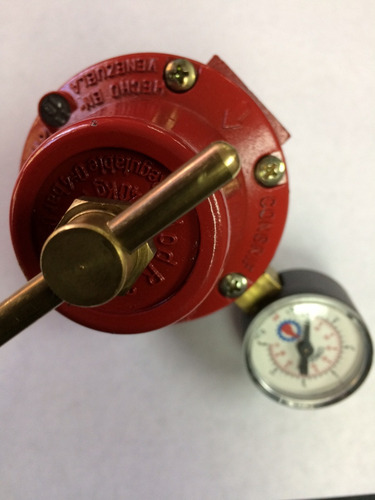 Regulador Para Gas R3a-m Con Manómetro Rosca De 1/2 Congrif