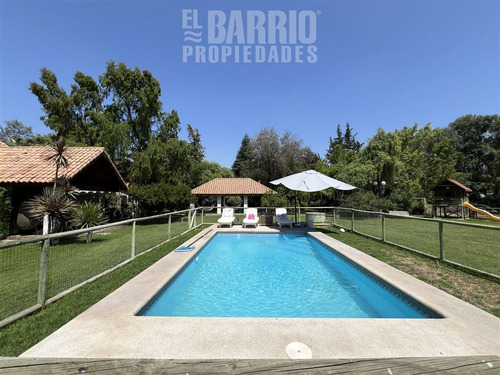 Casa En Venta De 4 Dorm. En Batuco, Colina
