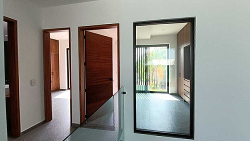 Casa Nueva En Venta En La Cima