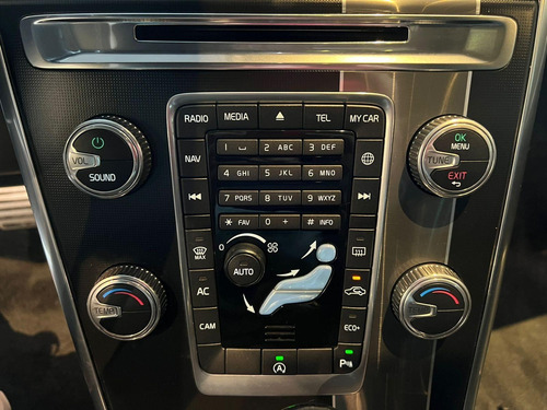 Imagem 13 de 15 de Volvo Xc60 T-5 R-design 2.0 Fwd 5p