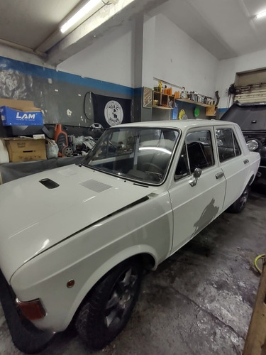 Imagen 16 de 17 de Fiat 128 Berlina