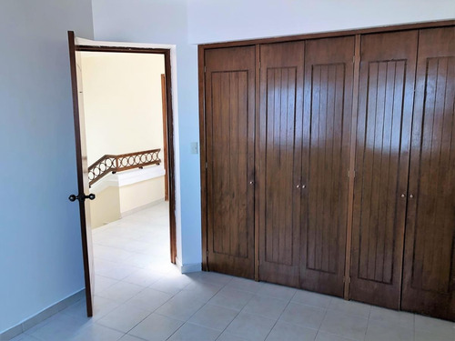 Imagen 11 de 17 de Casa En Renta En Querétaro Condominio Claustros De Santiago