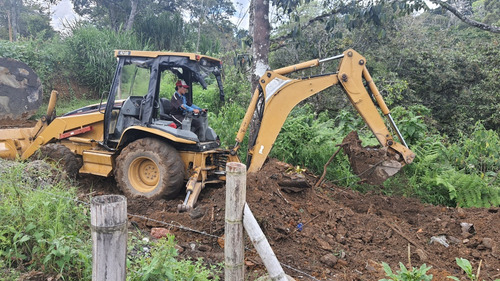 Venta Retroexcavadora Caterpillar 420d - Modelo 2006