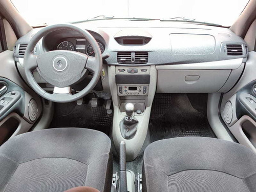 Imagem 6 de 15 de Renault Symbol Pr1616v 2012
