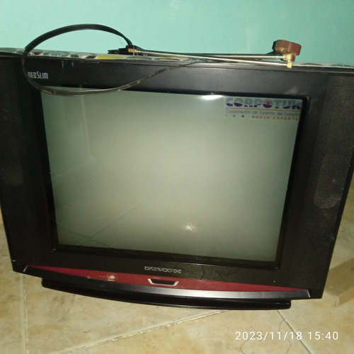 Televisor Daewoo Estereo De 18 PuLG.usad Funciona Perfecto
