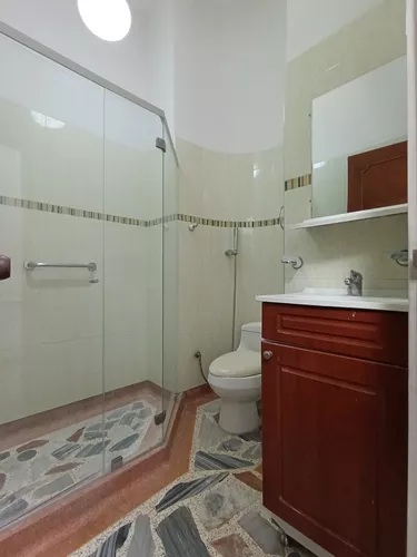 Casa En Venta En Quinta Bosch. Cod V30257