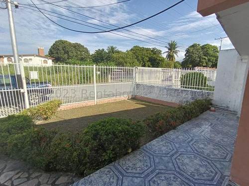 Casa En Venta Para Remodelar Urb Tiuna Maracay 25-14056 Apd