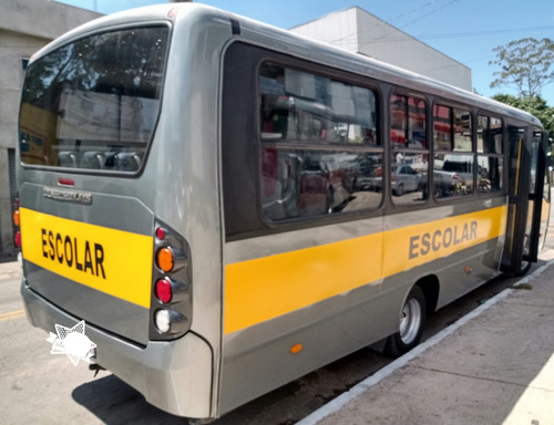 Neobus Thunder 38 LG Rodoviário 38 Lugar