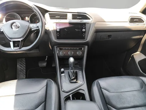 Volkswagen Tiguan 1.4 Comfortline Plus At