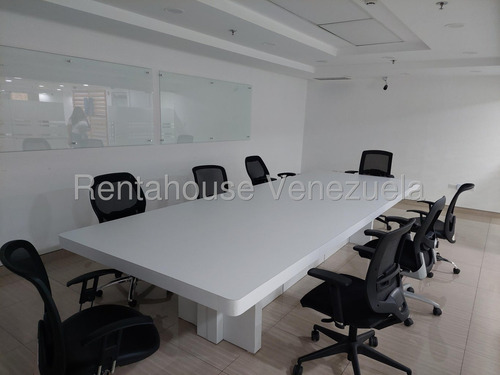 Cr. Amplia Oficina En Alquiler En Boleita Norte