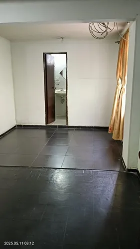 Amplia Habitación Con Baño Privado En La Clarita - Excelente Ubicación Y Comodidades.