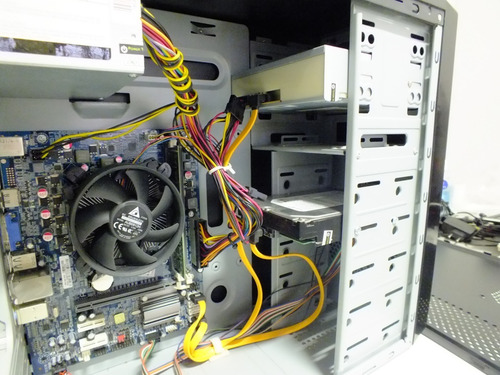Micro Intel I3-3220 Ddr3/mem.4gb/hd 750gb / Qbex Ml 2