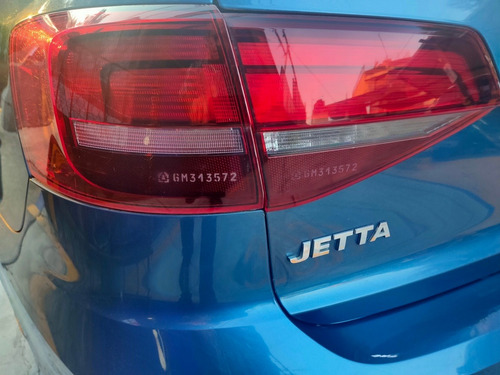 Imagen 8 de 10 de Volkswagen Jetta 2.5 Trendline Tiptronic At 2016