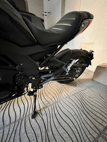 Imagen 8 de 14 de Benelli 3000
