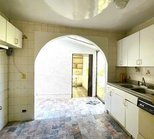Casa En Venta En San Lorenzo La Cebada 4 Recámaras