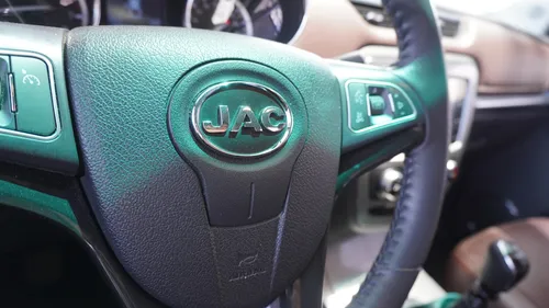JAC Frison DOBLE CABINA TM