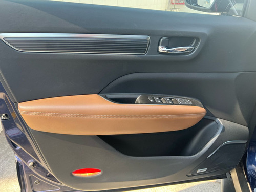 Renault Koleos 2.5 Iconic Cvt