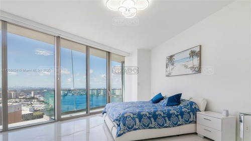 Departamento En Venta En Miami, Florida, Estados Unidos