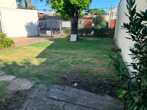 Venta Casa Malvin 2 Dorm Garage . Padron 325 Mts.