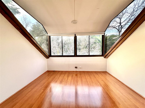 Casa En Venta En Vitacura / Jacques Cazotte
