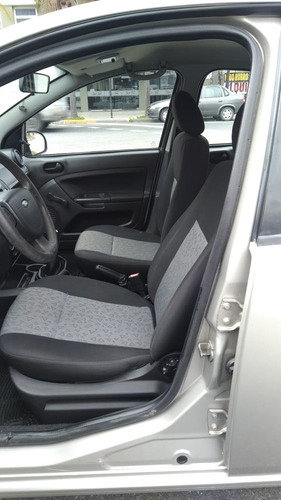 Ford Fiesta Max Ambiente