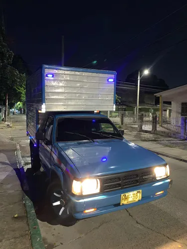 Mazda B2000 2.0
