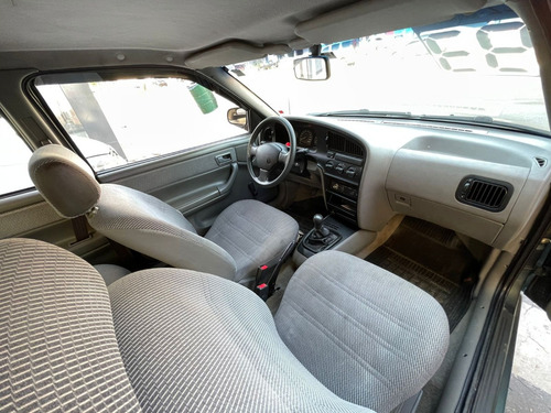 Imagem 11 de 14 de Volkswagen Logus 1.8 Cl 8v Gasolina 2p Manual