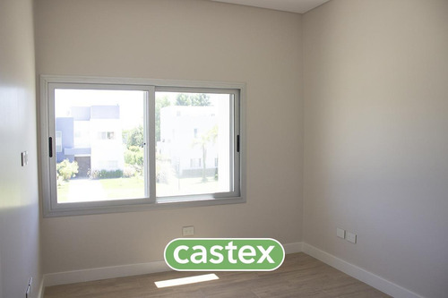 Imagen 11 de 30 de Casa De 4 Dormitorios A Estrenar En Venta En La Lomada