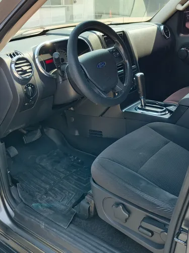 Ford Explorer Xlt 2010