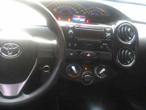 Toyota Etios Xs 1.5 5p 2014 Impecable
