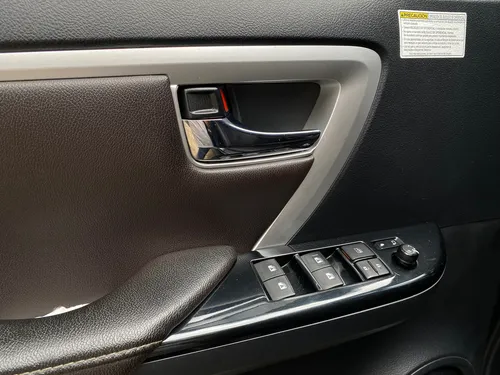 Toyota Fortuner Srv