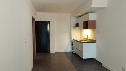 Monoambiente Con Balcon. Piscina. Amenities .