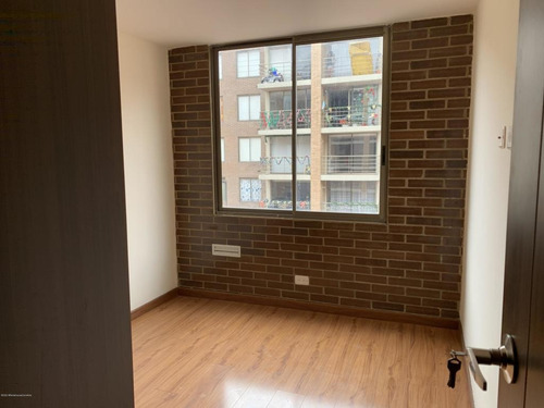 Apartamento En Centro Funza(funza) Rah Co: 21-224